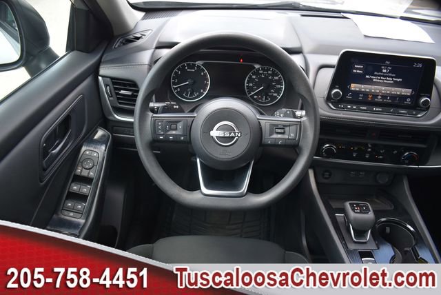 Used 2024 Nissan Rogue S FWD image 24