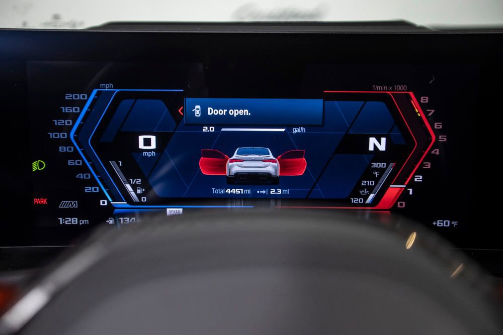 Used 2025 BMW M4 Coupe w/ Executive Package image 29