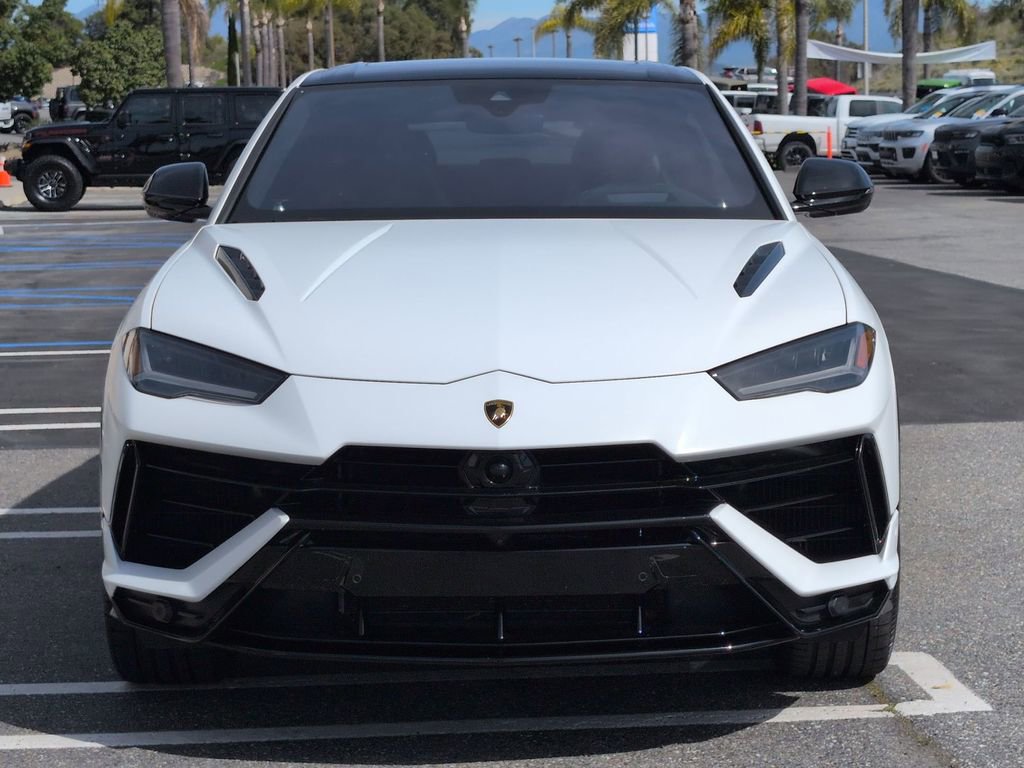 Used 2023 Lamborghini Urus S image 2