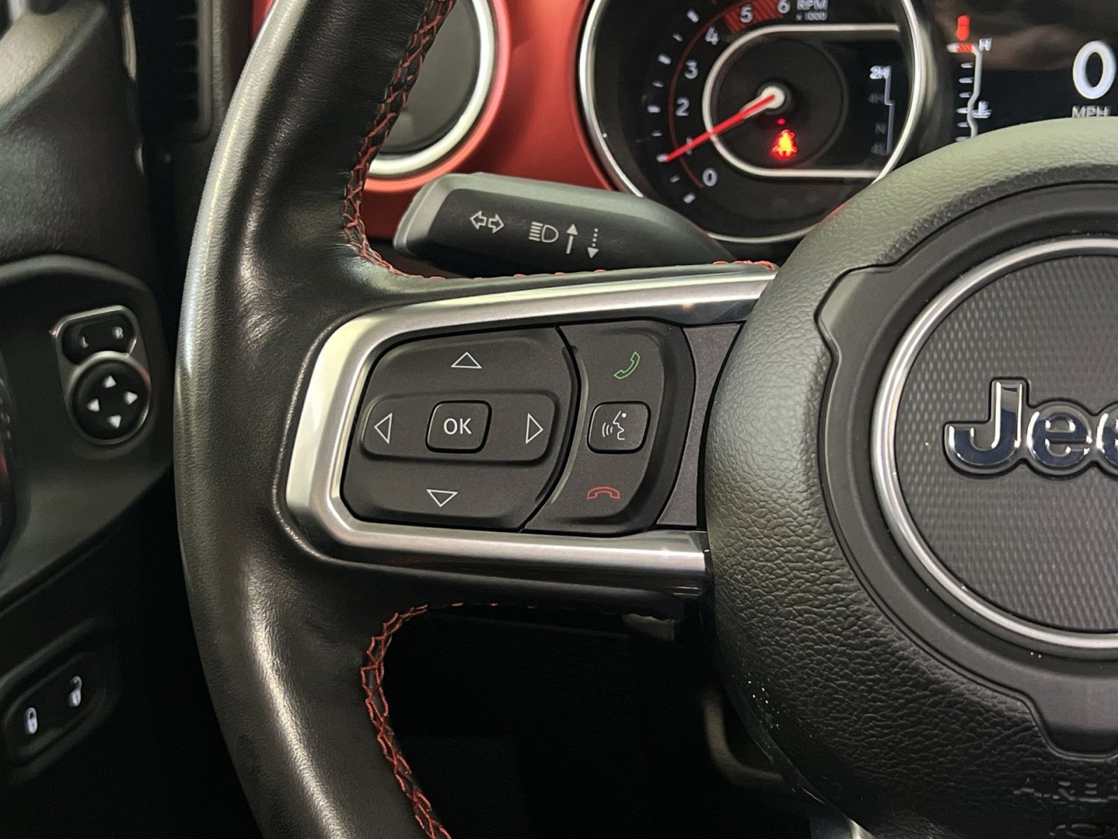 Used 2022 Jeep Wrangler Unlimited Rubicon w/ Cold Weather Group image 33