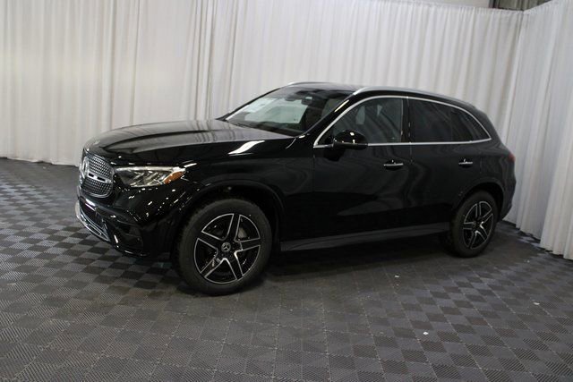 New 2026 Mercedes-Benz GLC 300 4MATIC image 3