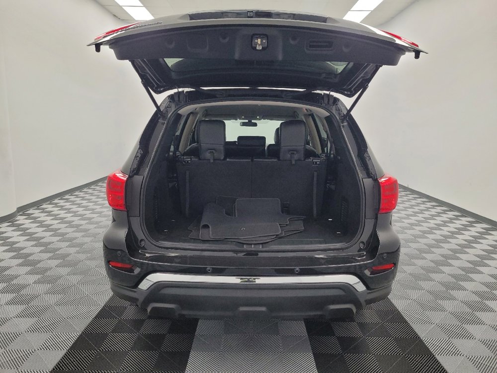 Used 2019 Nissan Pathfinder S image 29