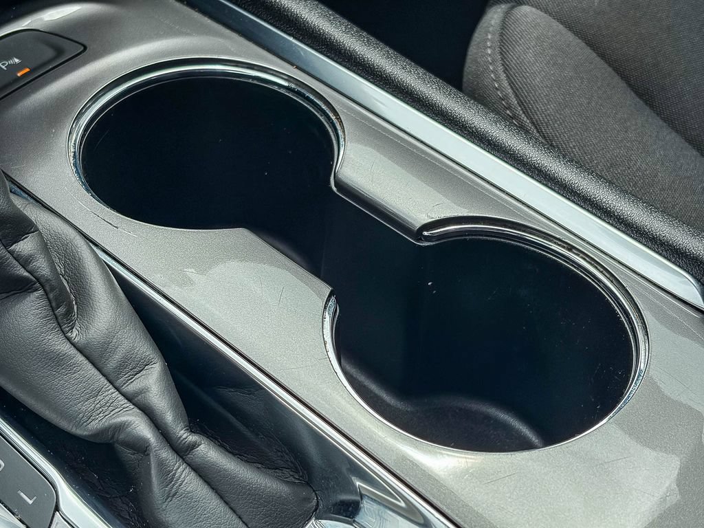 Used 2025 Chevrolet Malibu LT FWD image 34