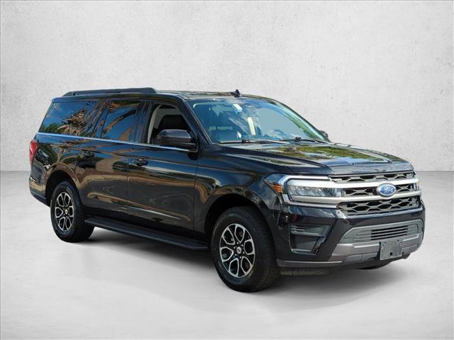 Used 2024 Ford Expedition Max XLT AWD/4WD image 3