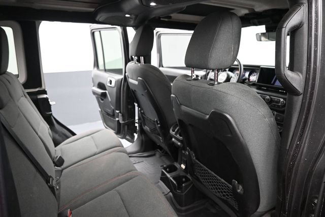 Used 2024 Jeep Wrangler Unlimited Rubicon w/ Technology Group AWD/4WD image 24