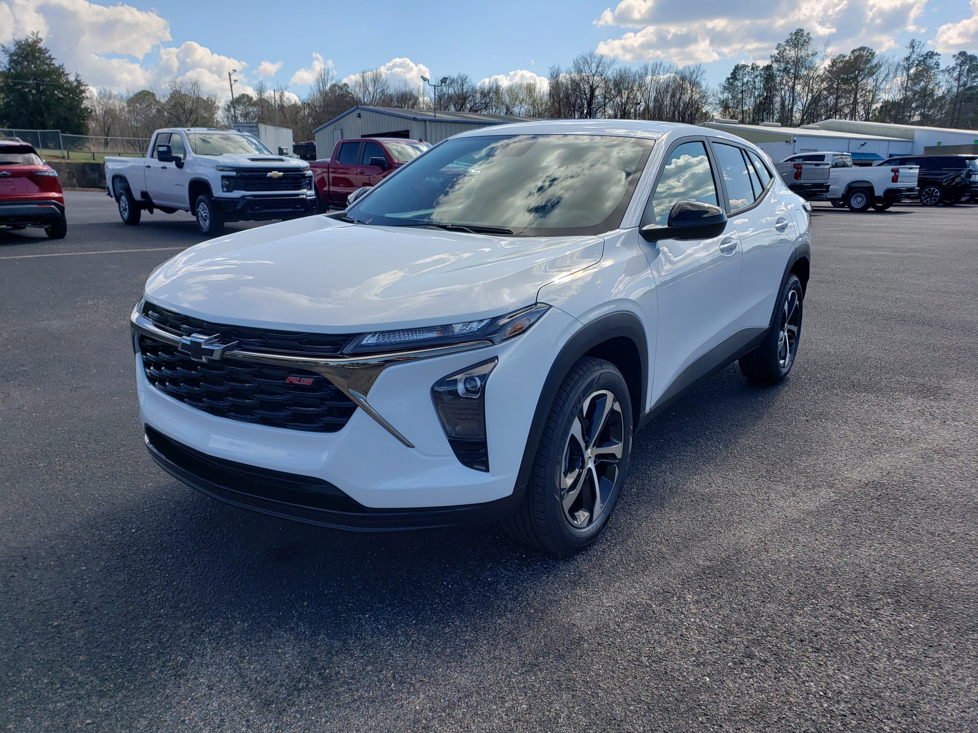 New 2026 Chevrolet Trax RS image 2