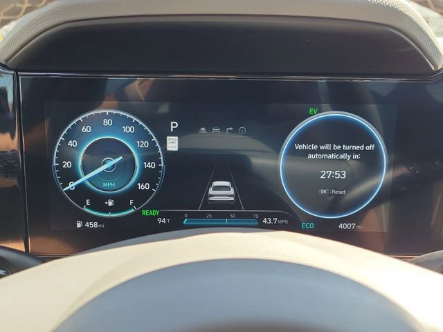 Certified 2025 Hyundai Elantra SEL image 7