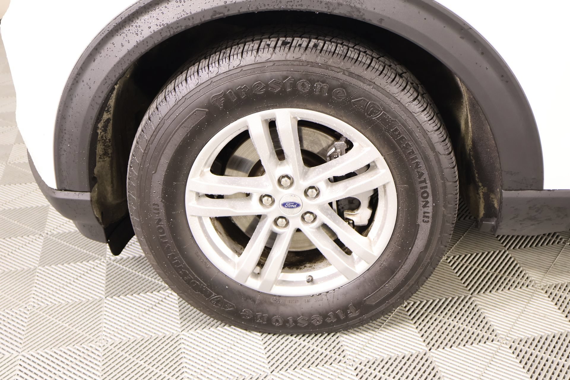 Used 2023 Ford Explorer XLT RWD image 18