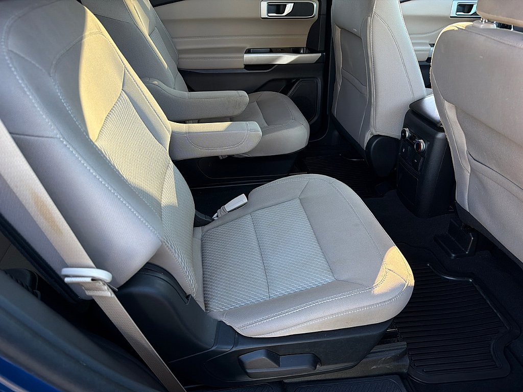 Used 2022 Ford Explorer XLT AWD/4WD image 27