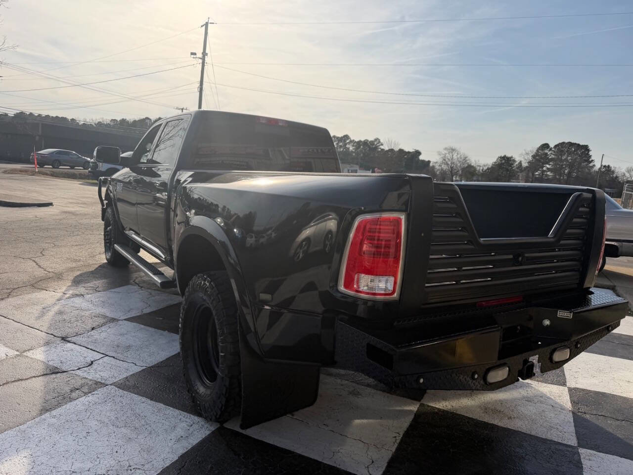 Used 2017 RAM 3500 Laramie Longhorn image 9