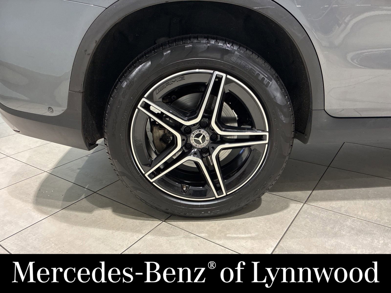 Used 2021 Mercedes-Benz GLC 300 4MATIC image 5
