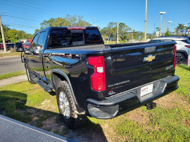 Used 2022 Chevrolet Silverado 3500 High Country AWD/4WD image 3