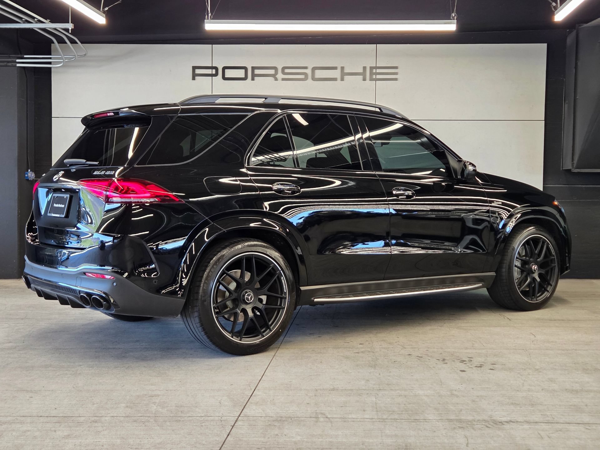 Used 2023 Mercedes-Benz GLE 53 AMG 4MATIC image 6