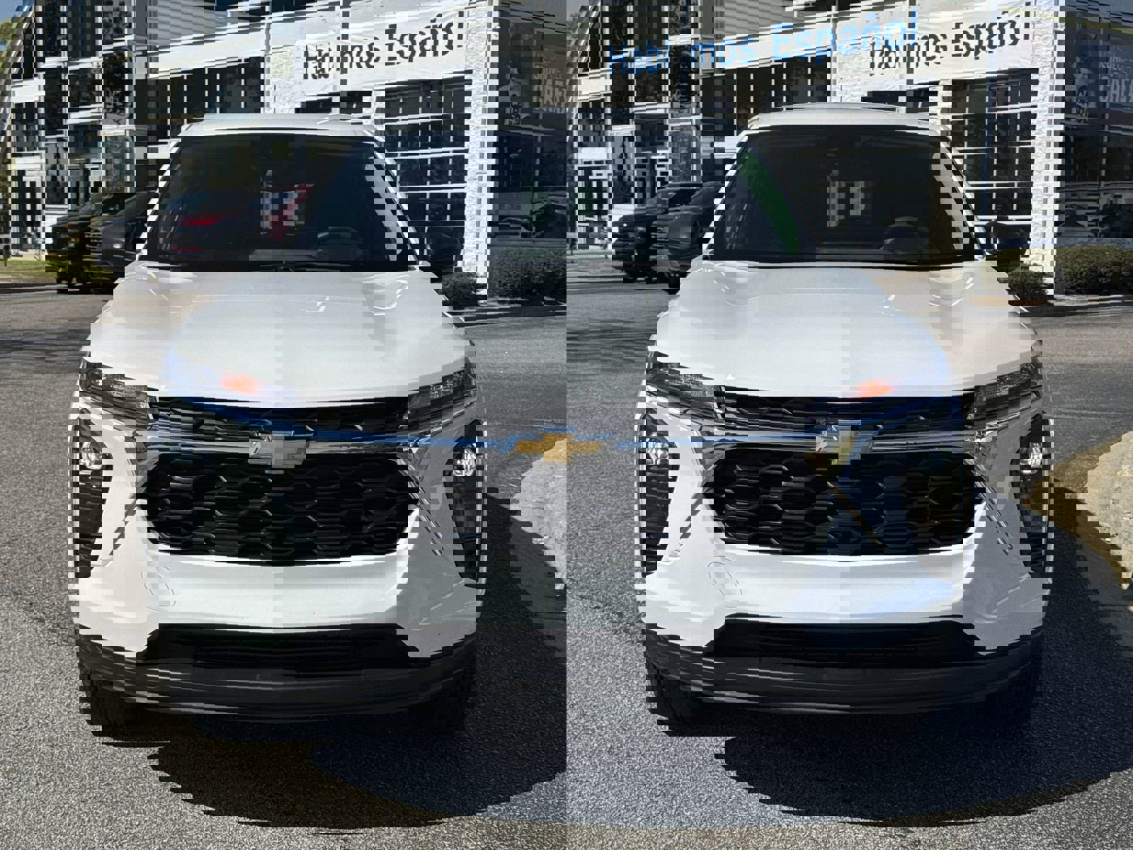 Used 2024 Chevrolet Trax LS image 3