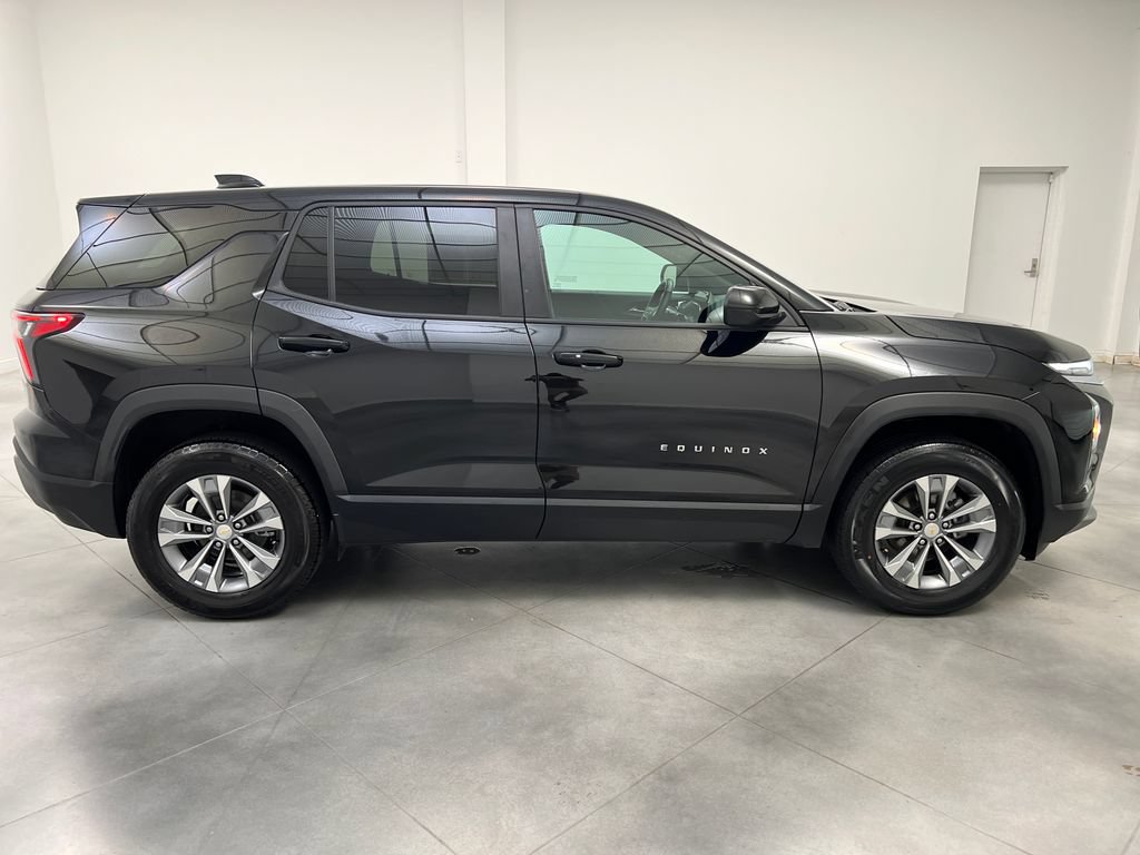 Used 2025 Chevrolet Equinox LT AWD/4WD image 10