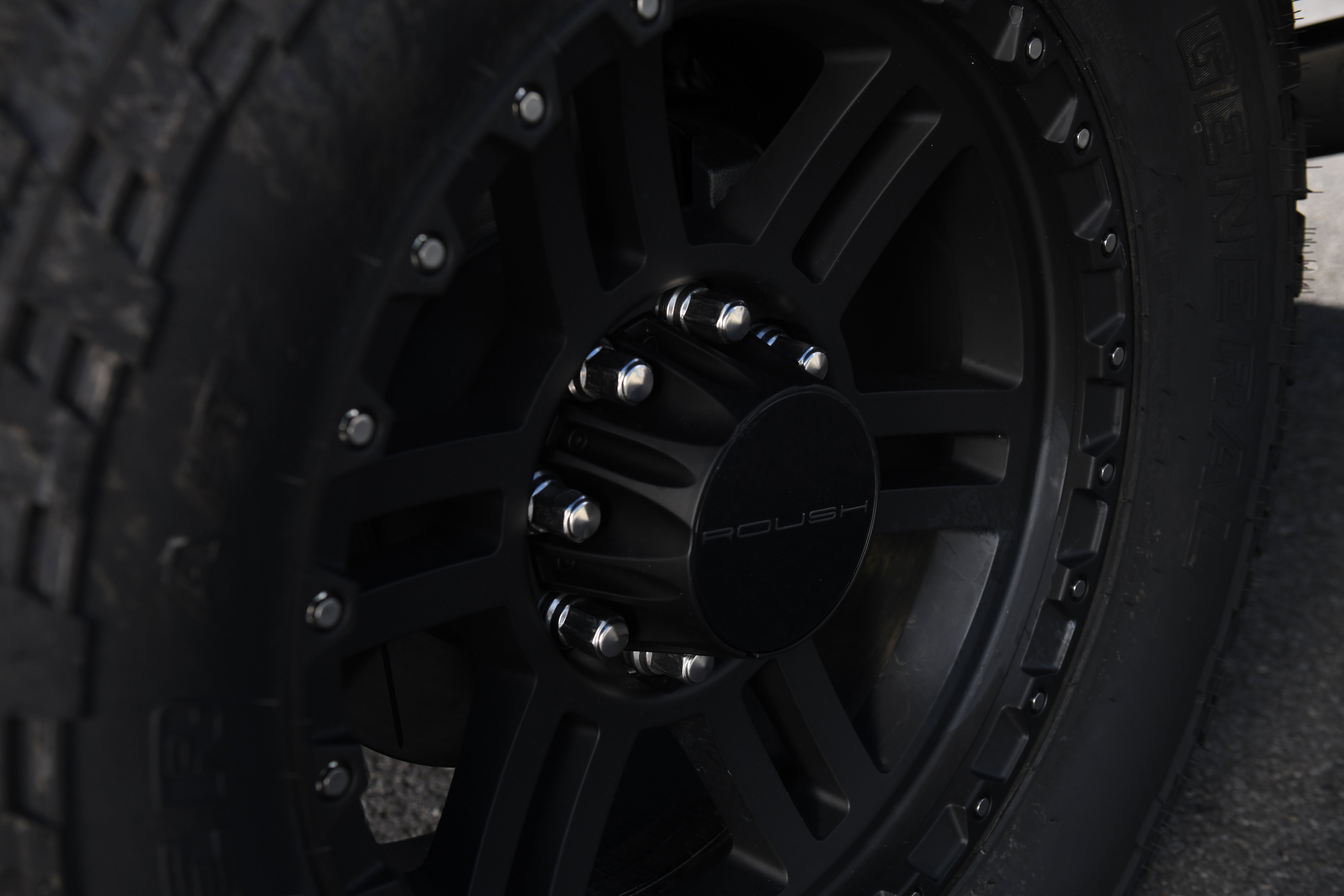 New 2026 Ford F250 Lariat w/ Black Appearance Package image 22