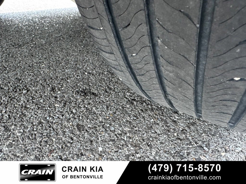 Used 2018 Chevrolet Malibu LT FWD image 43