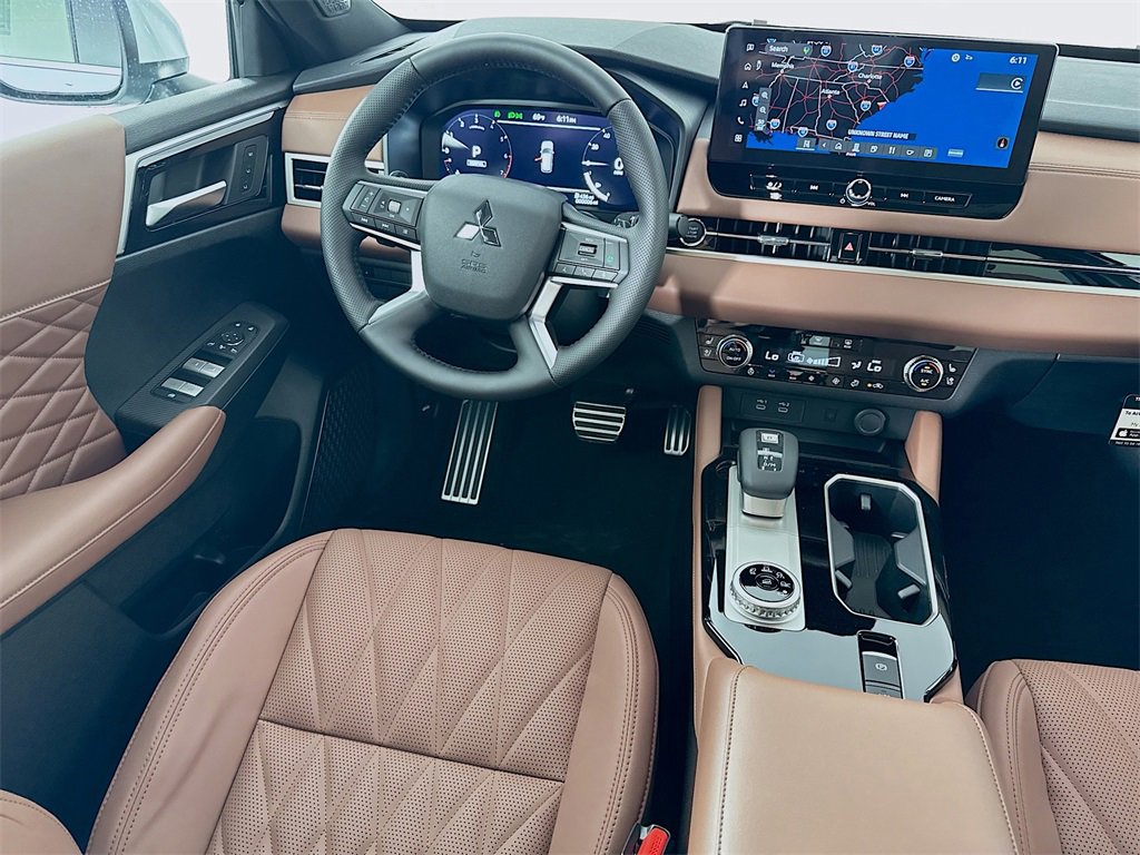 New 2025 Mitsubishi Outlander SEL image 24