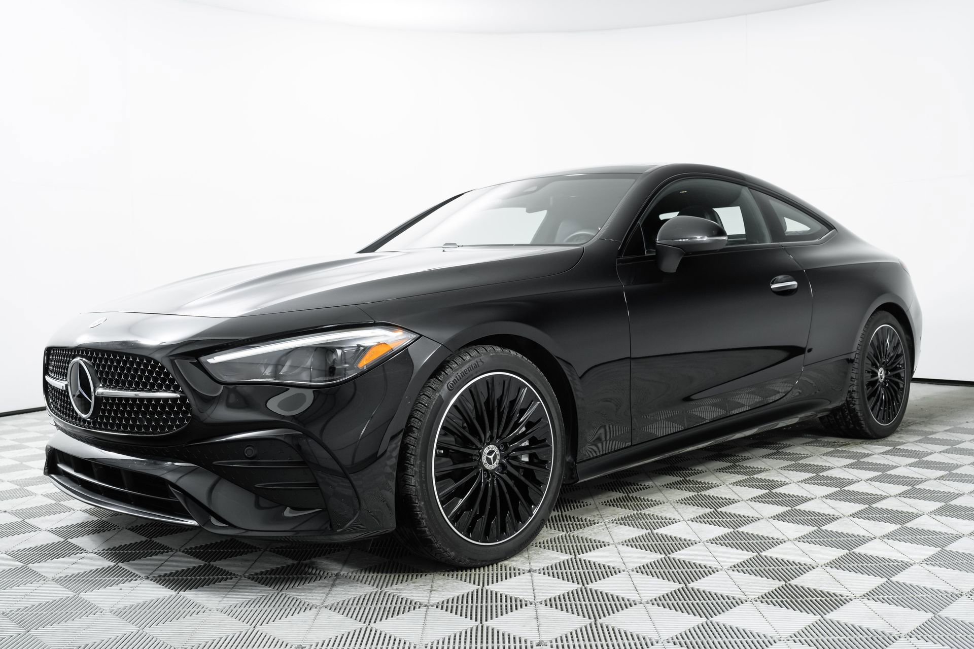 Used 2025 Mercedes-Benz CLE 450 4MATIC Coupe image 3