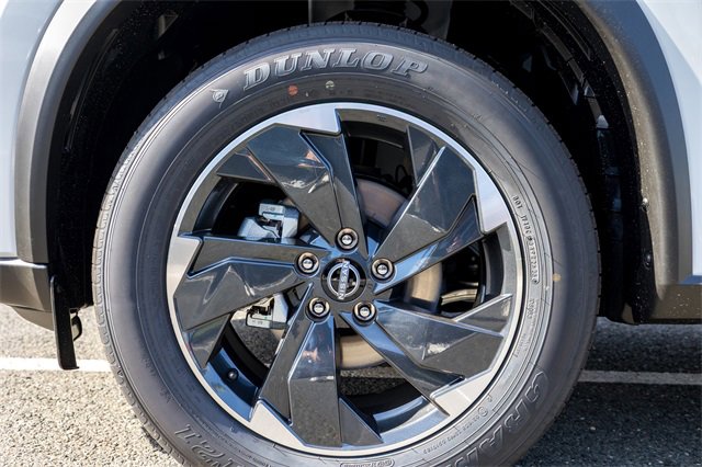 New 2026 Nissan Rogue SV w/ SV Premium Package image 9