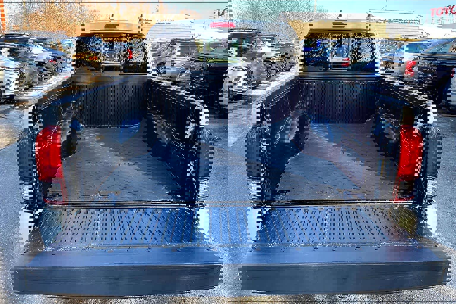 Certified 2022 Toyota Tacoma SR5 image 30