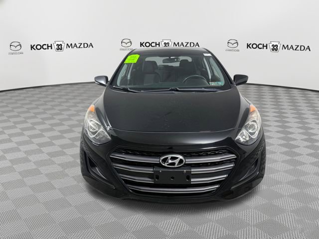 Used 2016 Hyundai Elantra GT FWD image 2