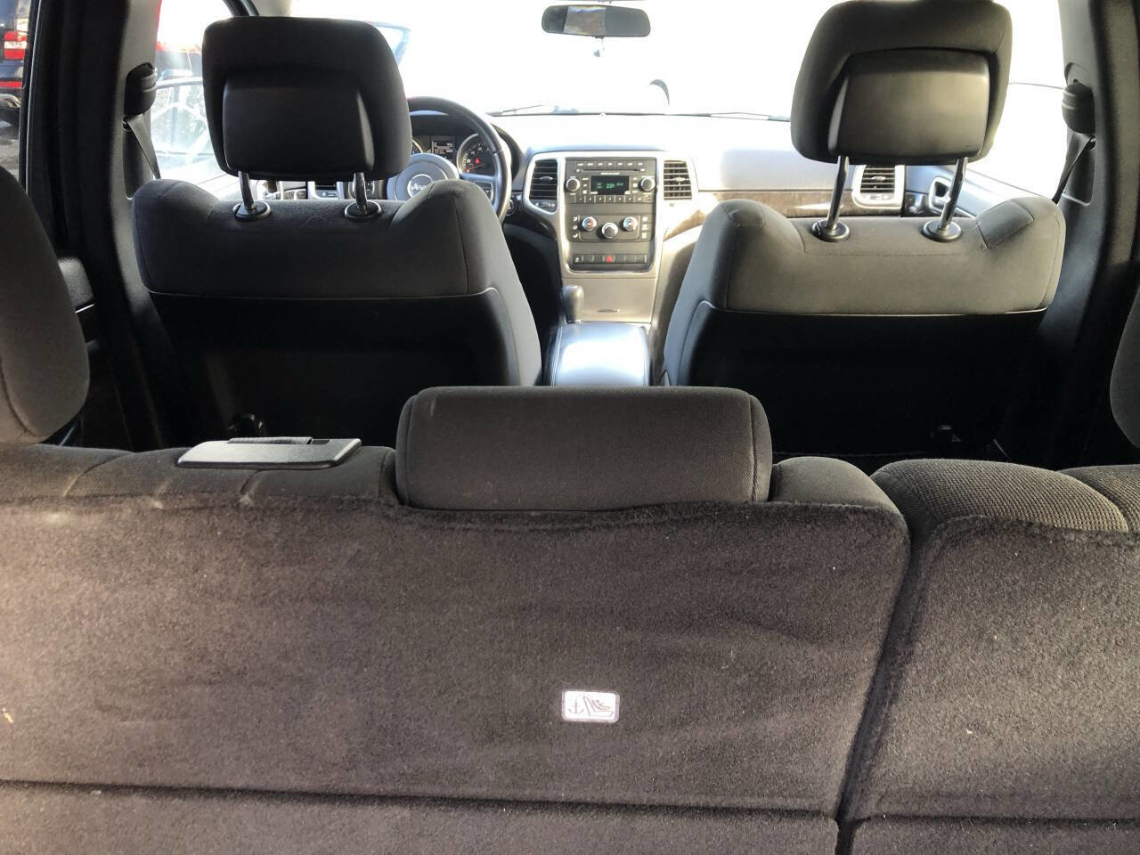 Used 2012 Jeep Grand Cherokee Laredo w/ Laredo E Group image 8