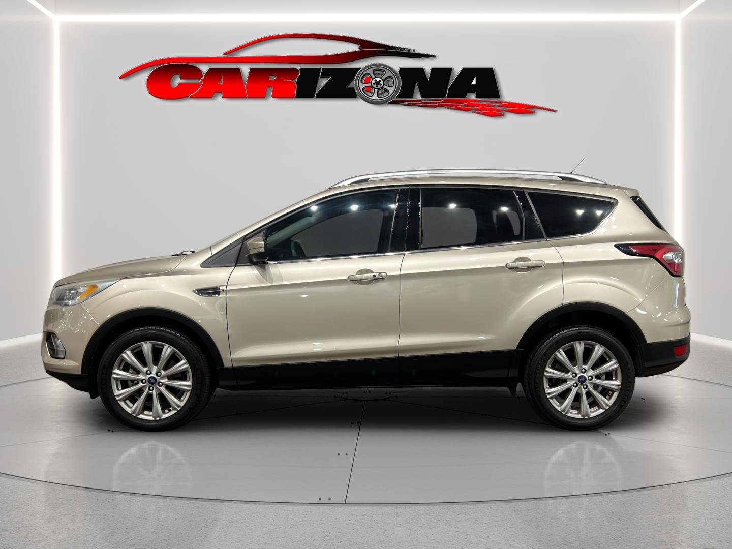 Used 2017 Ford Escape Titanium image 4