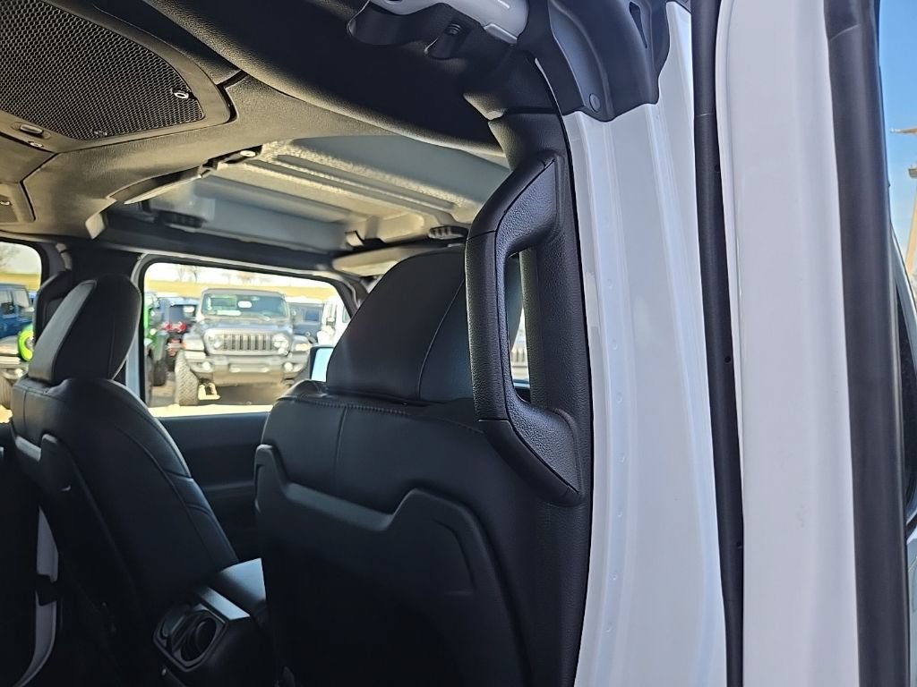 New 2026 Jeep Gladiator Mojave AWD/4WD image 82