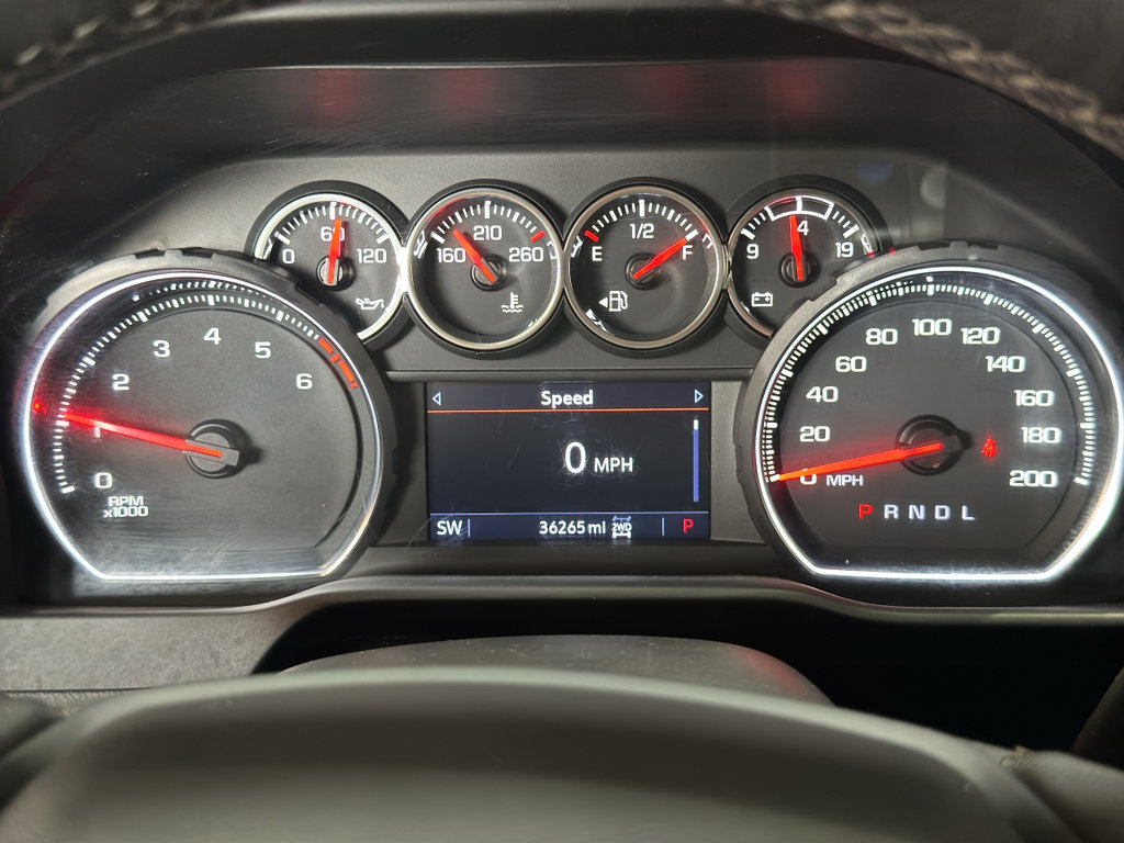 Used 2022 Chevrolet Silverado 1500 LT Trail Boss w/ Bed Protection Package AWD/4WD image 27