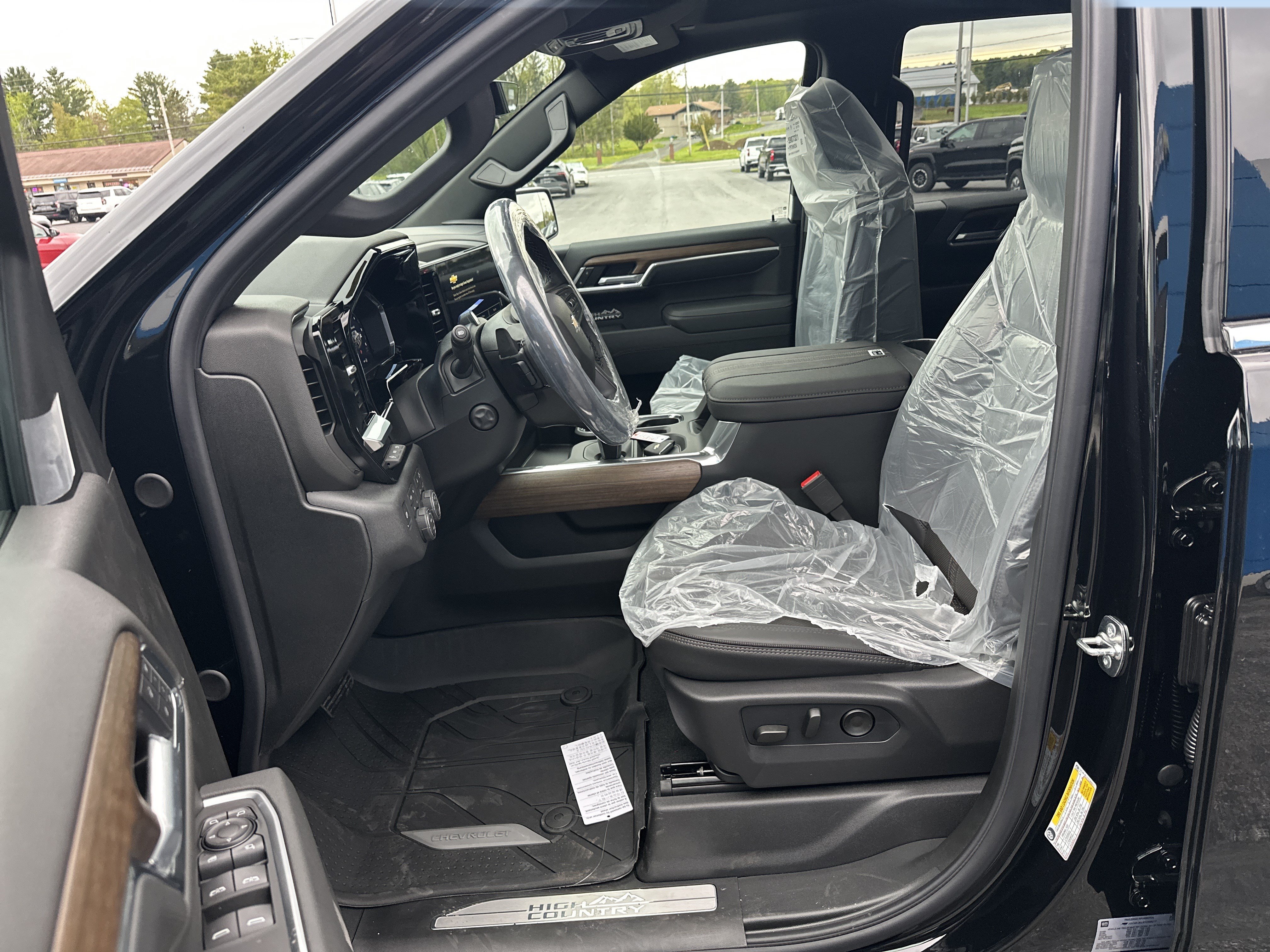 New 2026 Chevrolet Silverado 1500 High Country AWD/4WD image 10