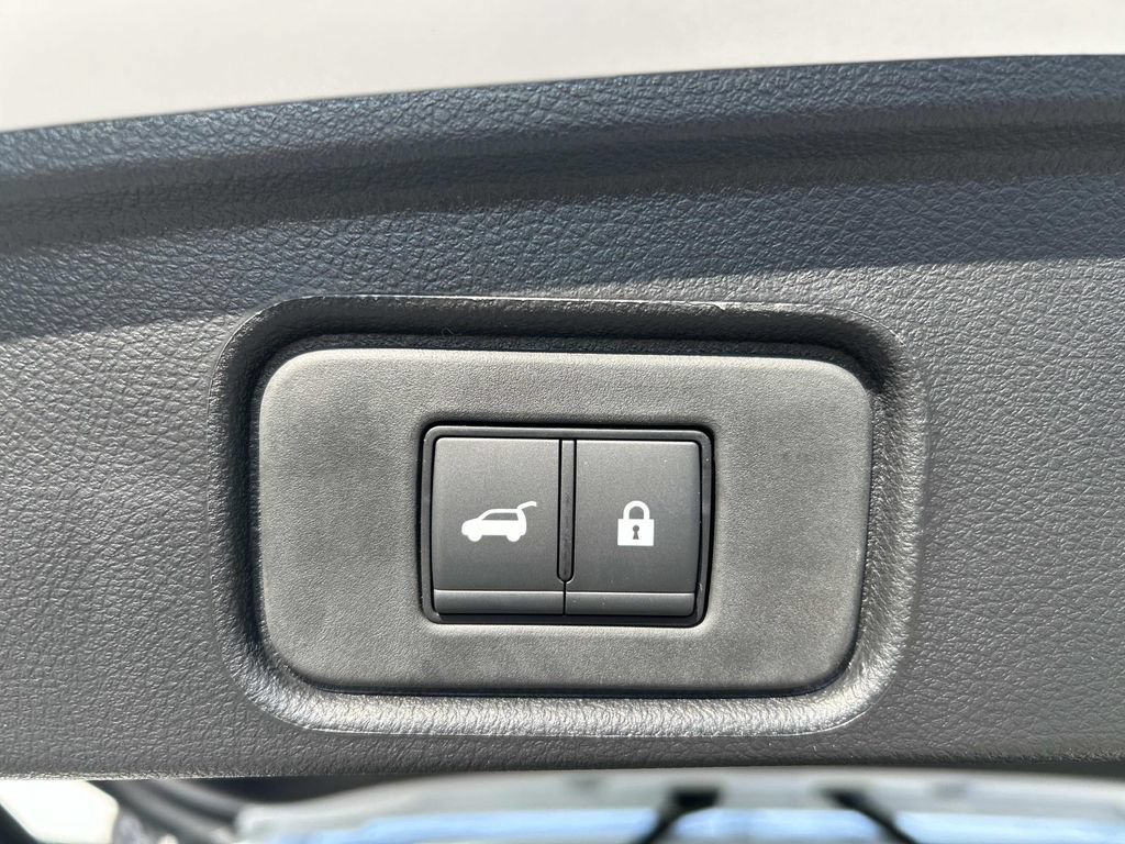 New 2026 Nissan Pathfinder Platinum w/ Cargo Package AWD/4WD image 5