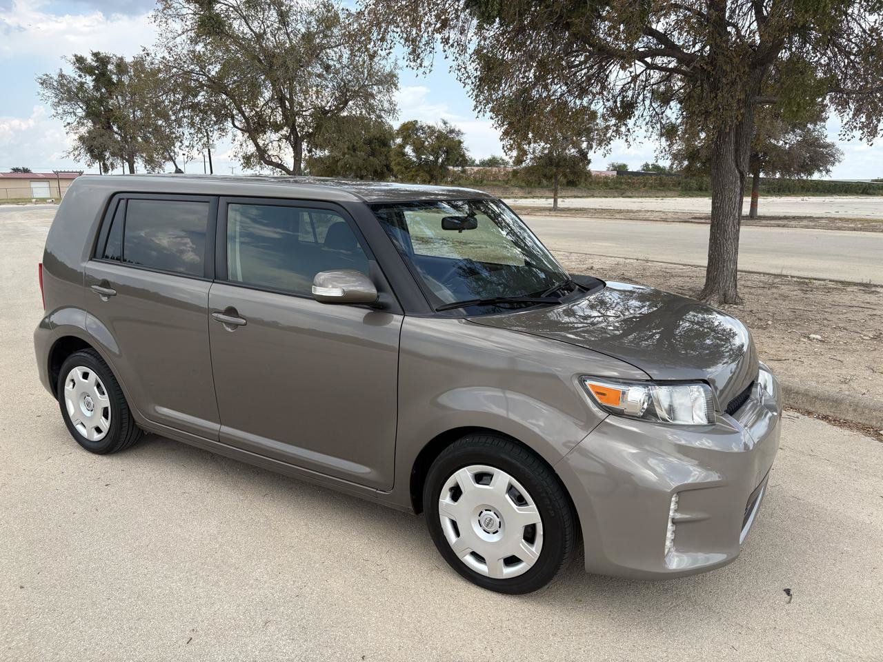 Used 2013 Scion xB FWD image 55