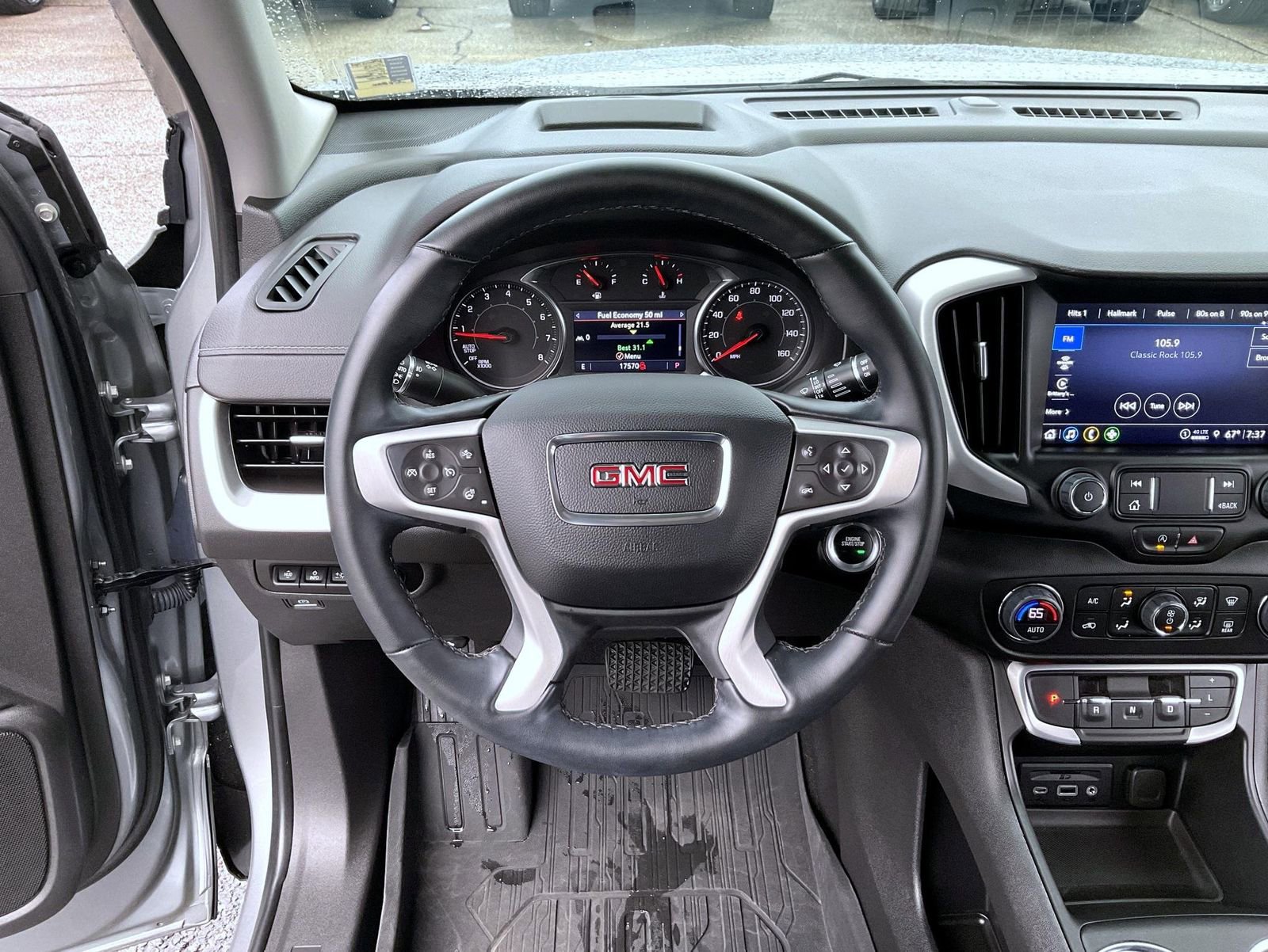 Used 2023 GMC Terrain SLT w/ Tech Package AWD/4WD image 11