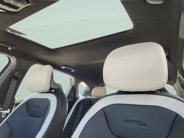 New 2026 Kia K4 GT-Line w/ GT-Line Premium Package FWD image 26