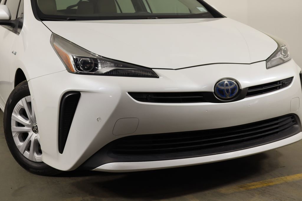 Used 2021 Toyota Prius LE image 39