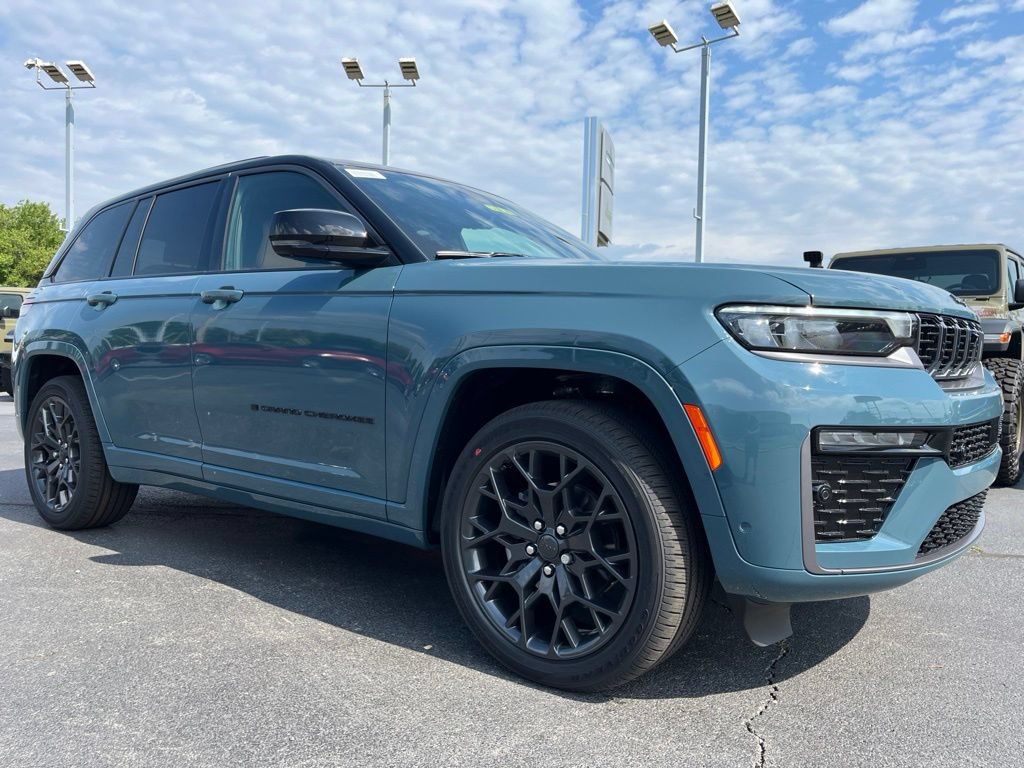 New 2026 Jeep Grand Cherokee Summit w/ Obsidian Package AWD/4WD image 44