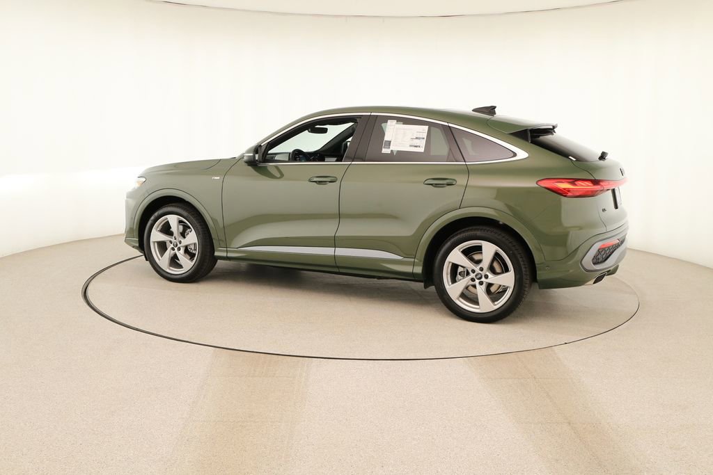 New 2025 Audi Q5 Prestige image 3