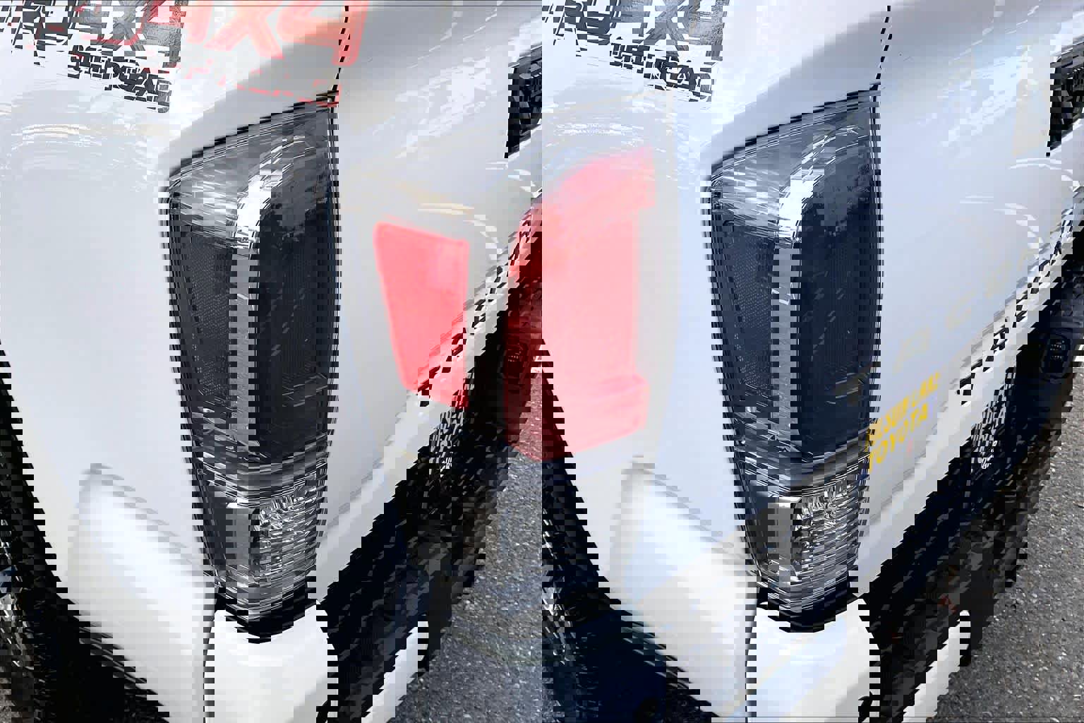 Certified 2021 Toyota Tacoma TRD Off-Road image 28