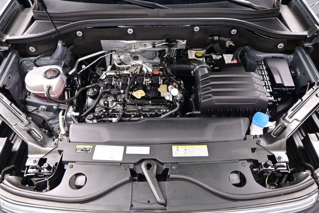 Used 2024 Volkswagen Atlas Cross Sport SEL R-Line AWD/4WD image 44