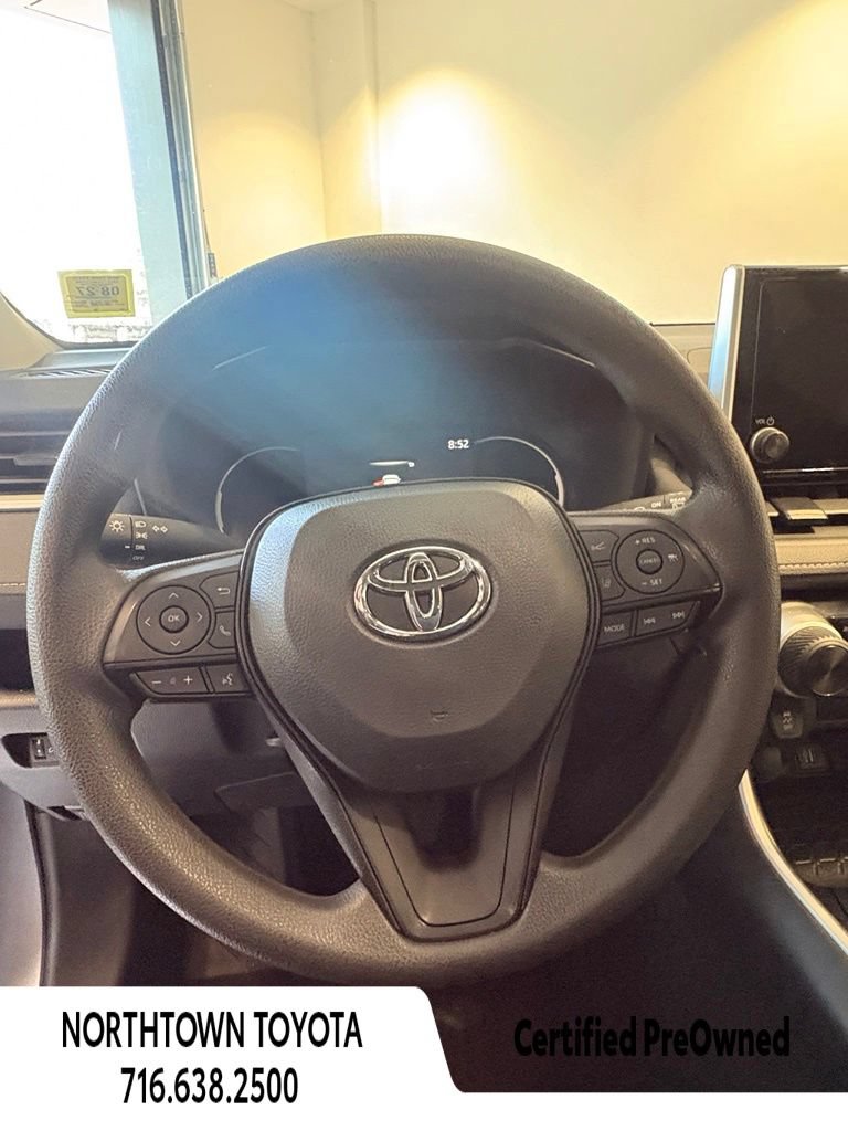 Used 2024 Toyota RAV4 LE AWD/4WD image 18