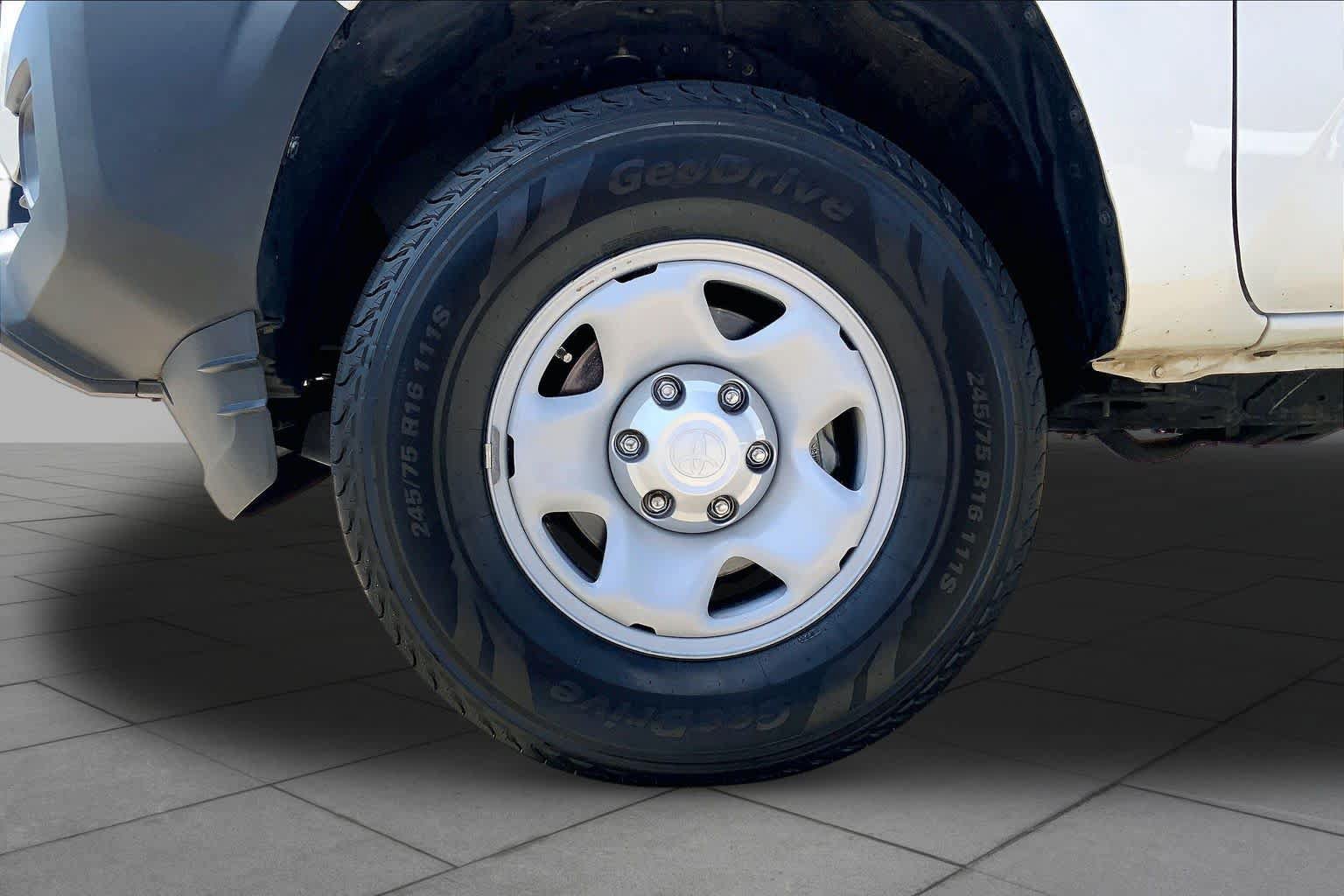 Used 2023 Toyota Tacoma SR RWD image 10
