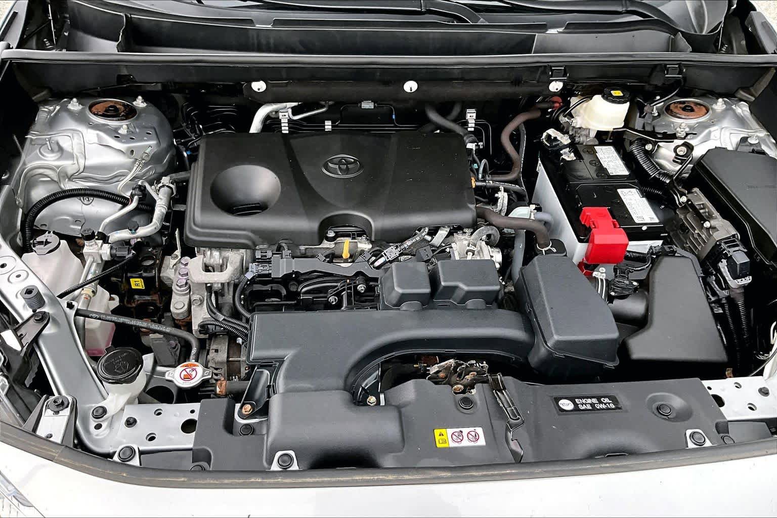 Used 2023 Toyota RAV4 LE AWD/4WD image 31