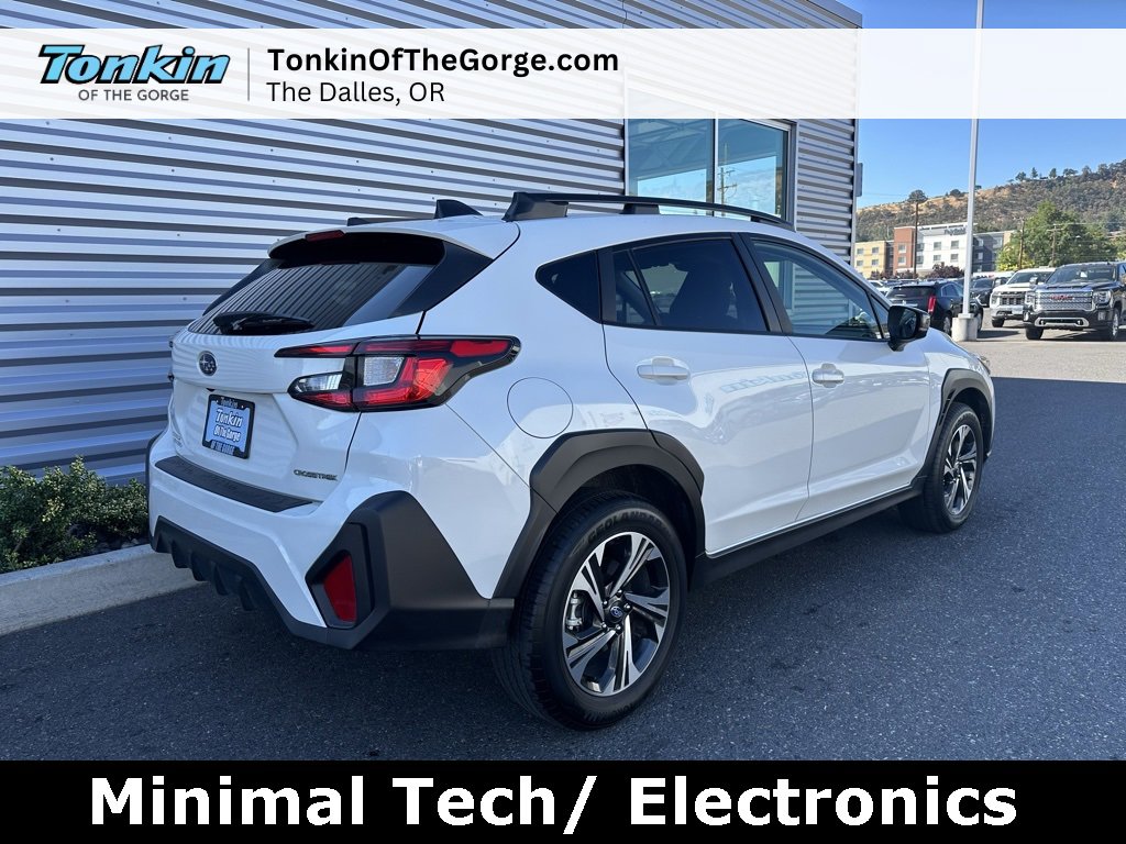 Used 2024 Subaru Crosstrek 2.0i Premium image 3