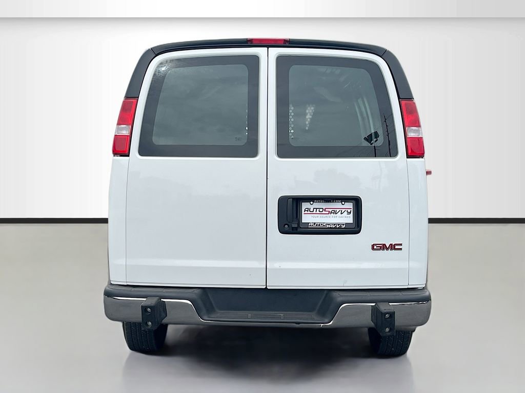 Used 2024 GMC Savana 2500 w/ Driver Convenience Package image 6