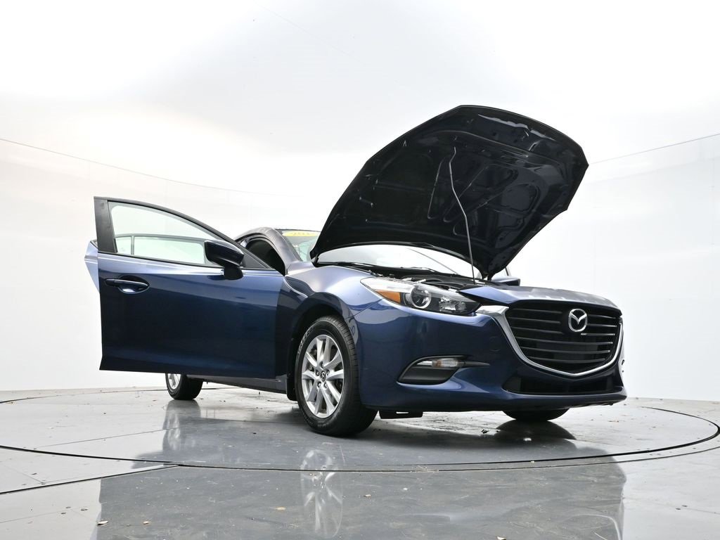 Used 2018 MAZDA MAZDA3 Sport image 25