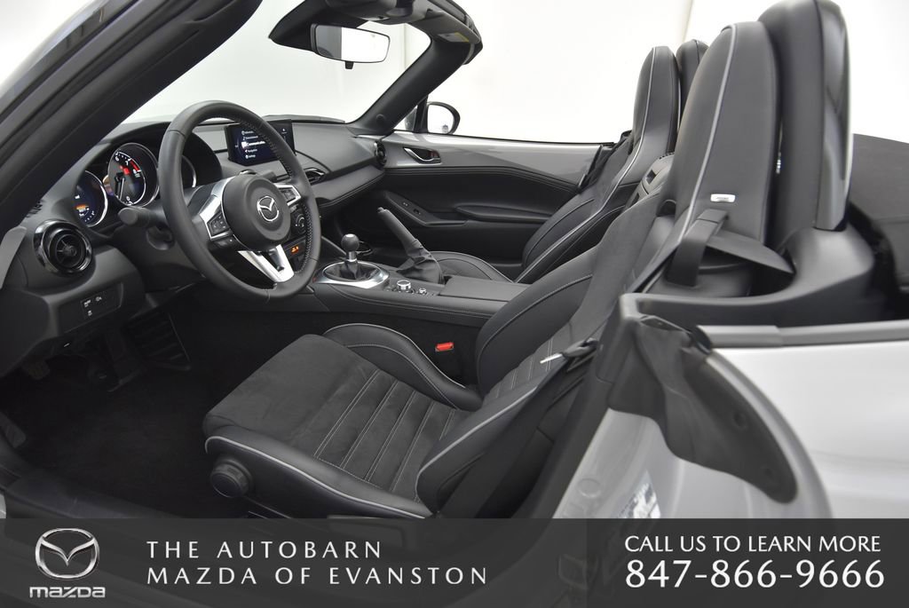 Certified 2025 MAZDA MX-5 Miata Club w/ Brembo/BBS Recaro Package image 24