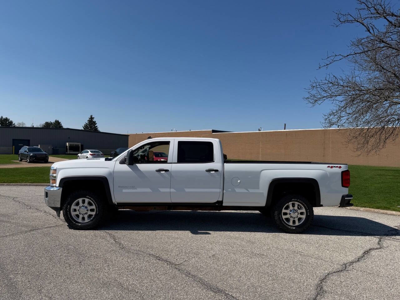 Used 2015 Chevrolet Silverado 3500 LT w/ LT Convenience Package AWD/4WD image 2