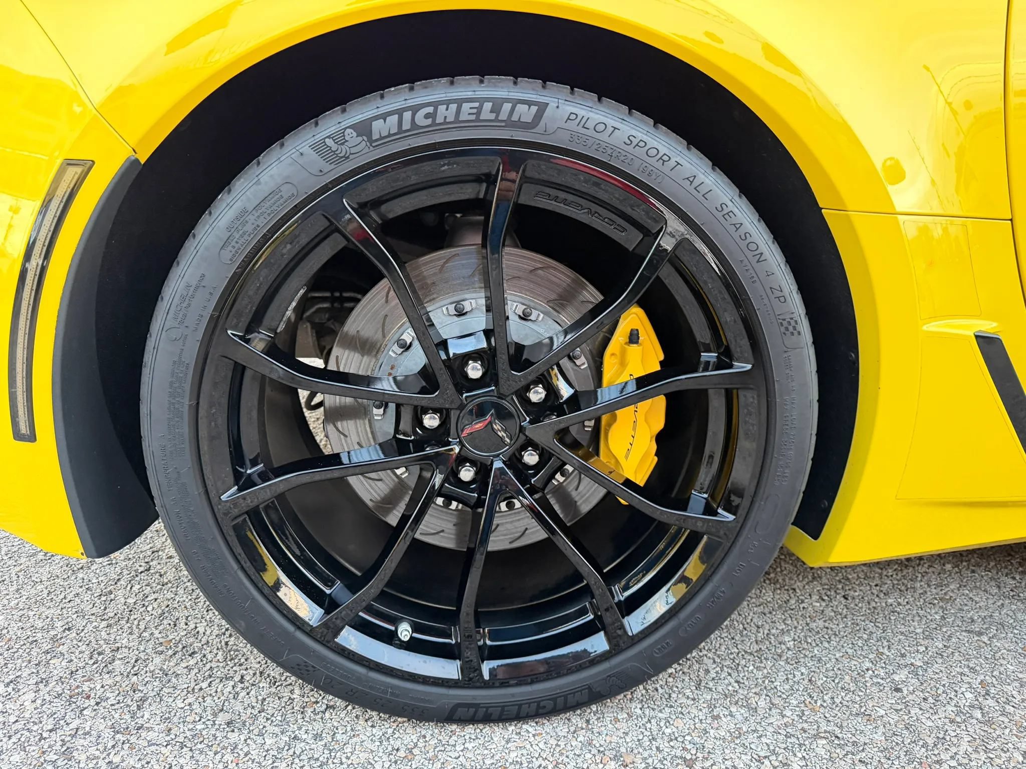 Used 2017 Chevrolet Corvette Grand Sport RWD image 18