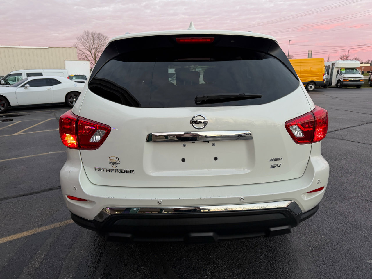 Used 2020 Nissan Pathfinder SV w/ Cargo Package image 4